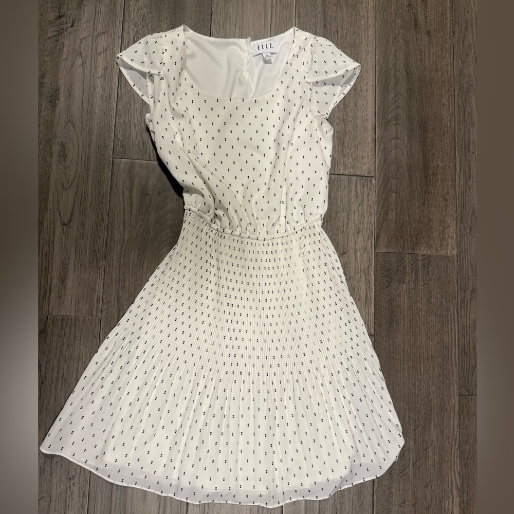 Vintage Elle dress size xs
2/30$ mix and match